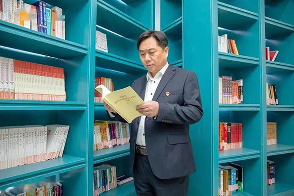 深度溯源控源，唱響新時(shí)代“太湖美”！全省各級(jí)人大代表積極投身新階段太湖治理