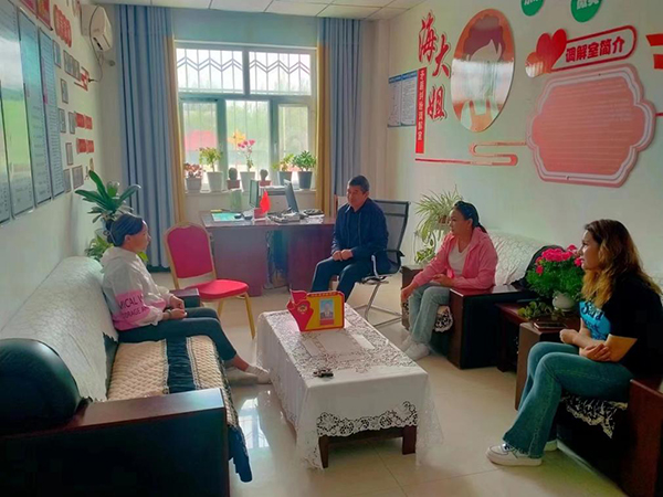 新疆若羌縣：推進(jìn)“家、室、站”建設(shè) 把人大代表聯(lián)絡(luò)站變?yōu)槁?lián)系群眾的陣地