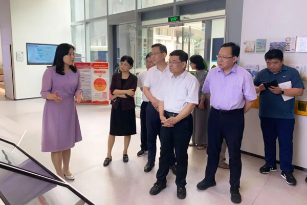 全國(guó)人大外事委到蘇州調(diào)研