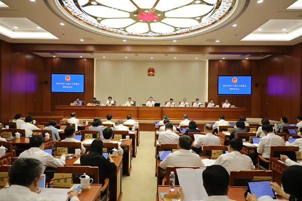 南京人大：“決定”助推民營經(jīng)濟(jì)行穩(wěn)致遠(yuǎn)