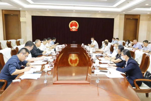 全國(guó)人大憲法和法律委員會(huì)調(diào)研組在內(nèi)蒙古調(diào)研