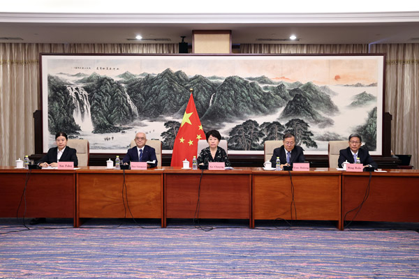 中國全國人大憲法和法律委員會(huì)與蒙古國憲法法院立法交流活動(dòng)成功舉辦