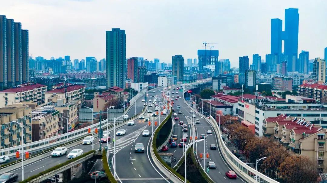 江蘇修訂道路交通安全條例，明年起實施！