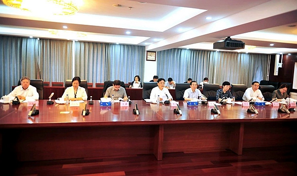 農(nóng)工黨中央理論學(xué)習(xí)中心組舉行2023年第六次專題學(xué)習(xí)會(huì) 何維主持并講話