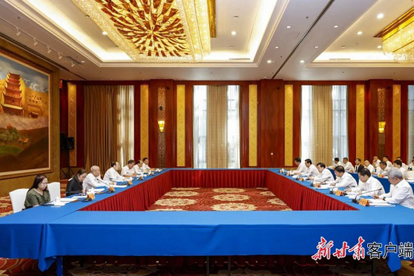  全國(guó)人大常委會(huì)執(zhí)法檢查組在甘肅開展安全生產(chǎn)法執(zhí)法檢查楊振武胡昌升出席座談會(huì)并講話